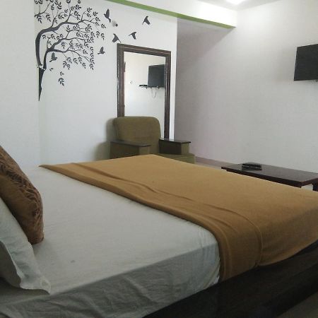 Sairam Residency Hotell Tirupati Exteriör bild