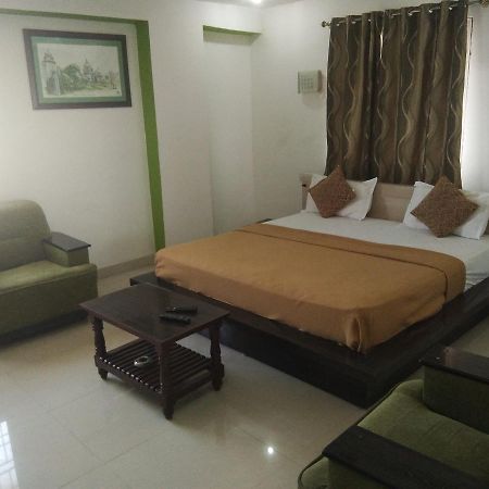 Sairam Residency Hotell Tirupati Exteriör bild