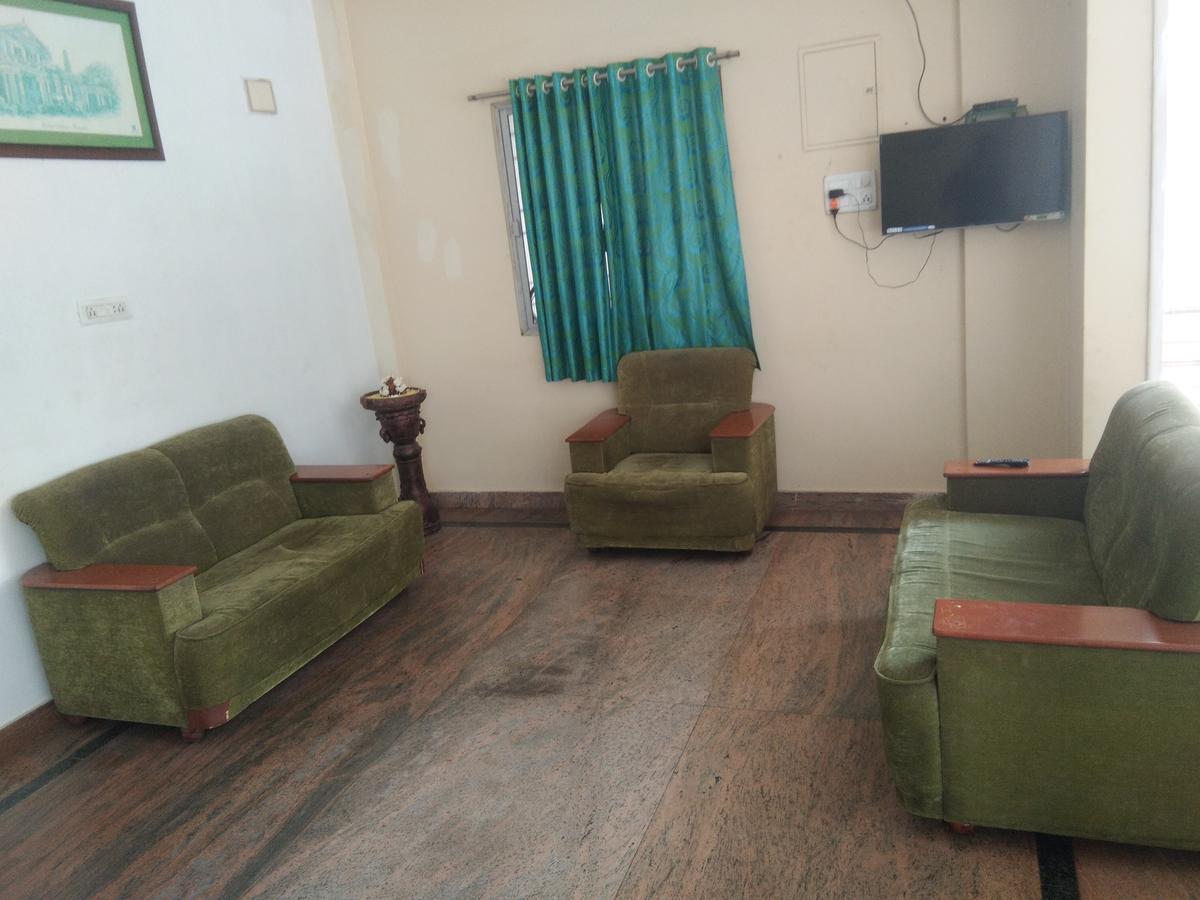 Sairam Residency Hotell Tirupati Exteriör bild